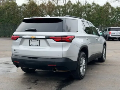More photos of 2022 Chevrolet Traverse LT at Hank Graff Chevrolet Davison, MI
