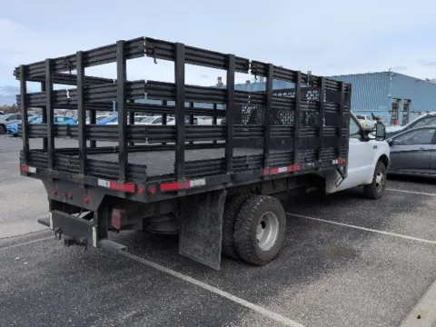 More photos of 2004 Ford F-350SD XL at Hank Graff Chevrolet Davison, MI