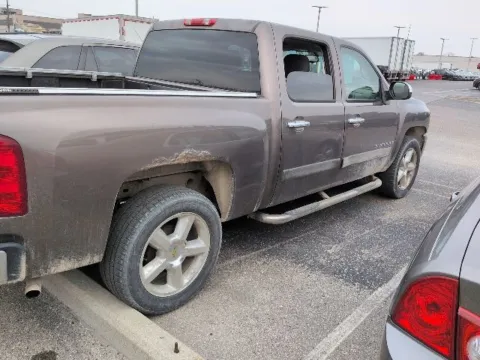 More photos of 2008 Chevrolet Silverado 1500 LT at Hank Graff Chevrolet Davison, MI
