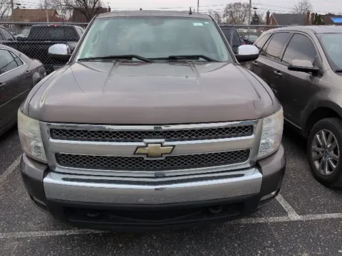 Photos of 2008 Chevrolet Silverado 1500 LT for sale in Davison, MI at Hank Graff Chevrolet Davison