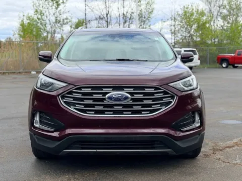 Photos of 2019 Ford Edge SEL for sale in Davison, MI at Hank Graff Chevrolet Davison