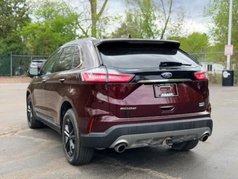 More photos of 2019 Ford Edge SEL at Hank Graff Chevrolet Davison, MI
