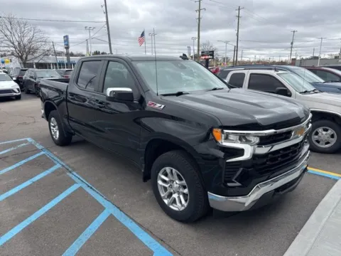 Photos of 2023 Chevrolet Silverado 1500 LT for sale in Davison, MI at Hank Graff Chevrolet Davison