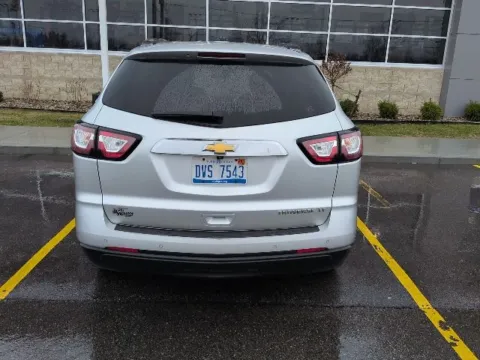 More photos of 2015 Chevrolet Traverse LT at Hank Graff Chevrolet Davison, MI