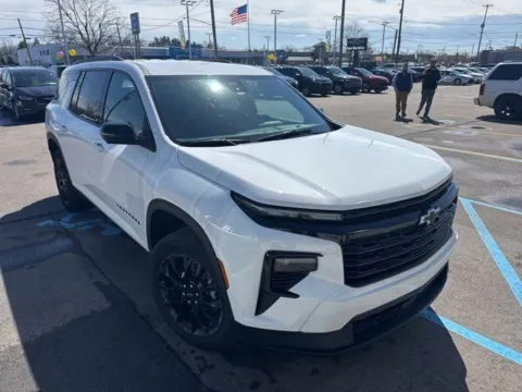 Photos of 2025 Chevrolet Traverse LT for sale in Davison, MI at Hank Graff Chevrolet Davison