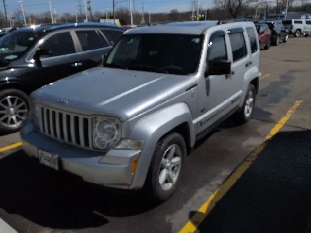 Silver 2009 Jeep Liberty Sport for sale in Davison, MI