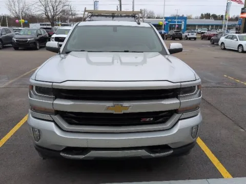 Photos of 2018 Chevrolet Silverado 1500 LT for sale in Davison, MI at Hank Graff Chevrolet Davison
