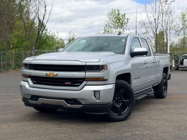 Silver 2018 Chevrolet Silverado 1500 LT for sale in Davison, MI