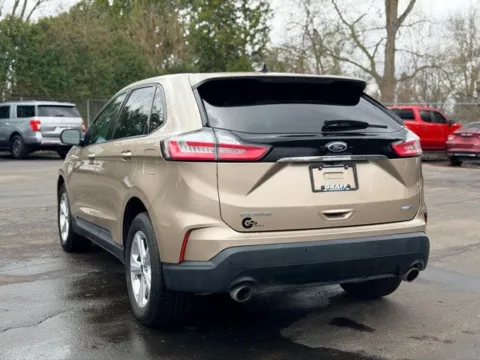 More photos of 2020 Ford Edge SE at Hank Graff Chevrolet Davison, MI