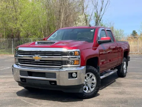 Red 2018 Chevrolet Silverado 2500HD LT for sale in Davison, MI