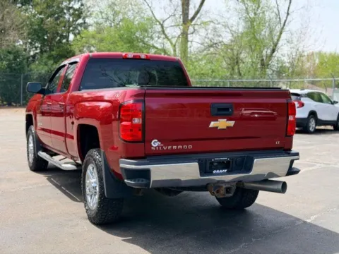 More photos of 2018 Chevrolet Silverado 2500HD LT at Hank Graff Chevrolet Davison, MI