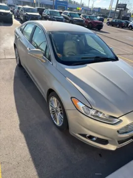 Silver 2015 Ford Fusion SE for sale in Davison, MI