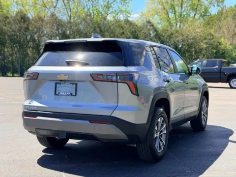 More photos of 2026 Chevrolet Equinox LT at Hank Graff Chevrolet Davison, MI