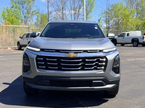 Photos of 2026 Chevrolet Equinox LT for sale in Davison, MI at Hank Graff Chevrolet Davison