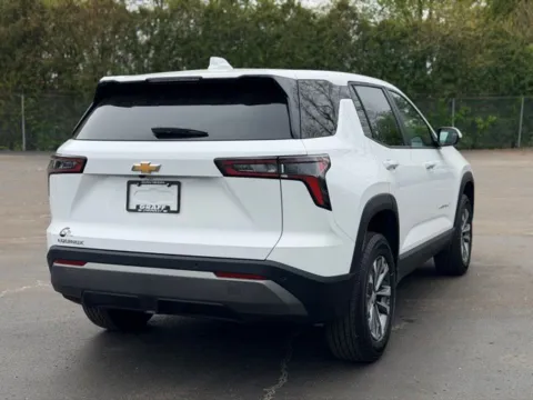 More photos of 2026 Chevrolet Equinox LT at Hank Graff Chevrolet Davison, MI