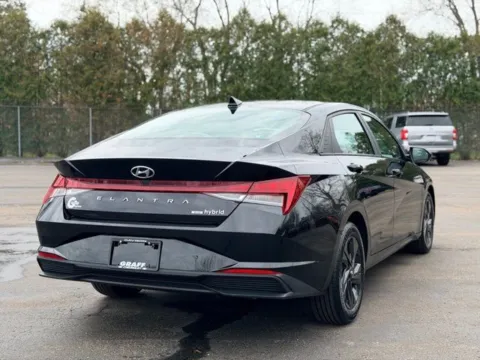 More photos of 2022 Hyundai Elantra Hybrid Blue at Hank Graff Chevrolet Davison, MI