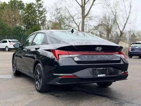 More photos of 2022 Hyundai Elantra Hybrid Blue at Hank Graff Chevrolet Davison, MI
