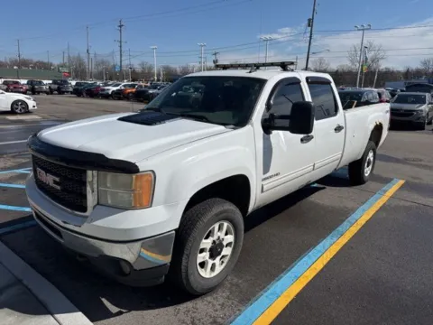 White 2011 GMC Sierra 2500HD SLE for sale in Davison, MI