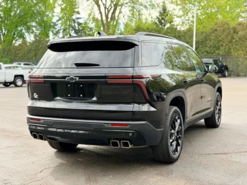 More photos of 2024 Chevrolet Traverse LT at Hank Graff Chevrolet Davison, MI