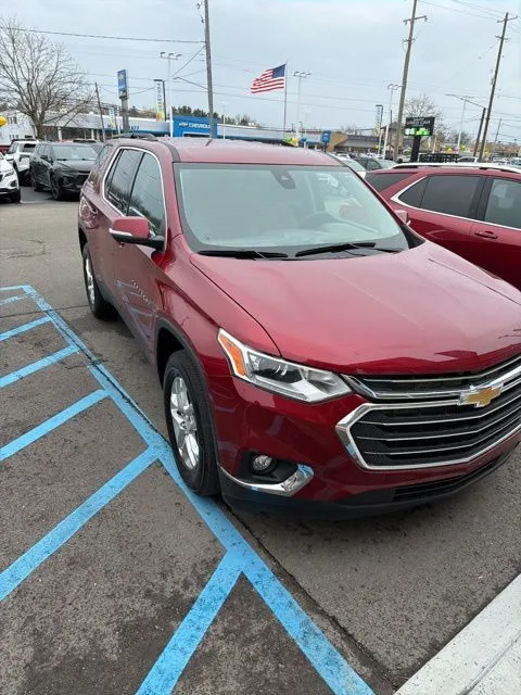 Red 2021 Chevrolet Traverse LT for sale in Davison, MI