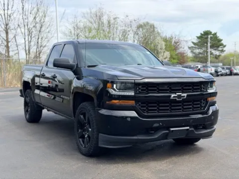 Photos of 2017 Chevrolet Silverado 1500 Custom for sale in Davison, MI at Hank Graff Chevrolet Davison
