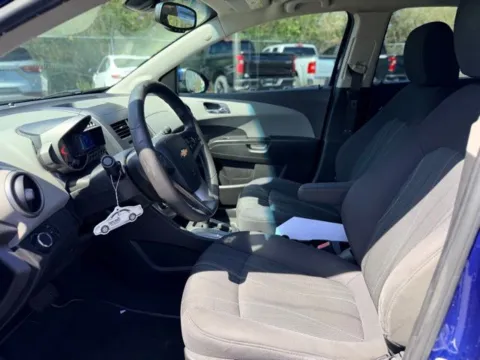 More photos of 2013 Chevrolet Sonic LT at Hank Graff Chevrolet Davison, MI