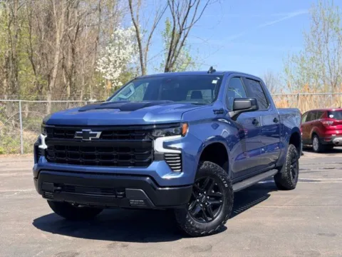 Blue 2024 Chevrolet Silverado 1500 LT Trail Boss for sale in Davison, MI