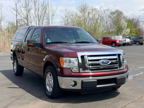 Photos of 2010 Ford F-150 XLT for sale in Davison, MI at Hank Graff Chevrolet Davison