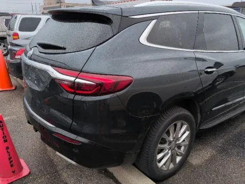 More photos of 2021 Buick Enclave Essence at Hank Graff Chevrolet Davison, MI