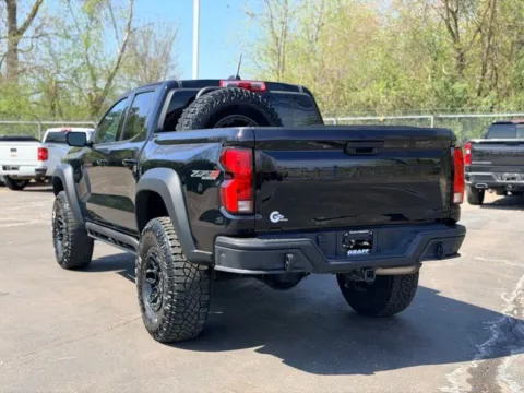 More photos of 2024 Chevrolet Colorado ZR2 at Hank Graff Chevrolet Davison, MI