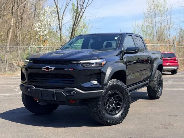 Black 2024 Chevrolet Colorado ZR2 for sale in Davison, MI