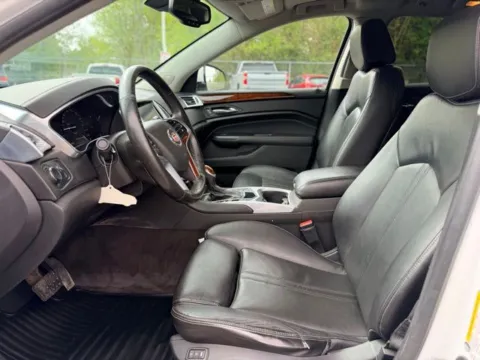 More photos of 2013 Cadillac SRX Luxury at Hank Graff Chevrolet Davison, MI