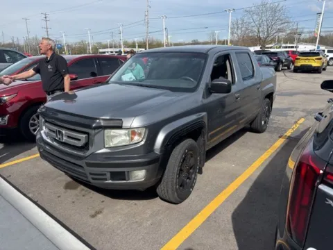 Gray 2009 Honda Ridgeline RTL for sale in Davison, MI