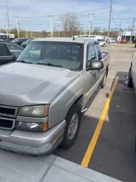 Silver 2007 Chevrolet Silverado 1500 Classic LT for sale in Davison, MI