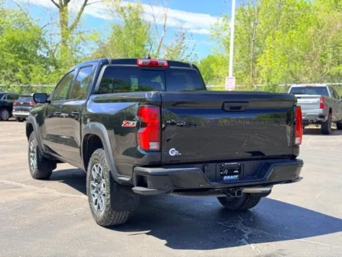 More photos of 2024 Chevrolet Colorado Z71 at Hank Graff Chevrolet Davison, MI