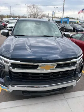 Photos of 2023 Chevrolet Silverado 1500 LT for sale in Davison, MI at Hank Graff Chevrolet Davison