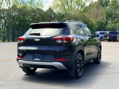 More photos of 2023 Chevrolet TrailBlazer LT at Hank Graff Chevrolet Davison, MI