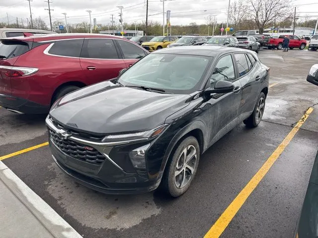 Black 2025 Chevrolet Trax 1RS for sale in Davison, MI