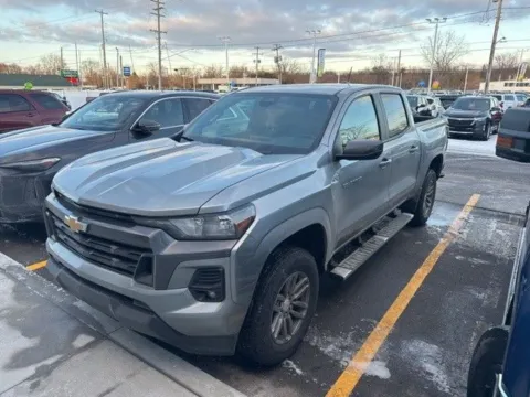Gray 2023 Chevrolet Colorado LT for sale in Davison, MI