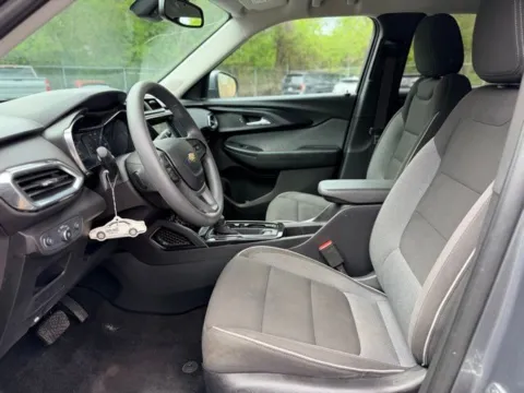 More photos of 2021 Chevrolet TrailBlazer LT at Hank Graff Chevrolet Davison, MI
