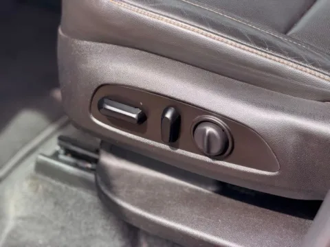 More photos of 2019 Chevrolet Traverse 3LT at Hank Graff Chevrolet Davison, MI