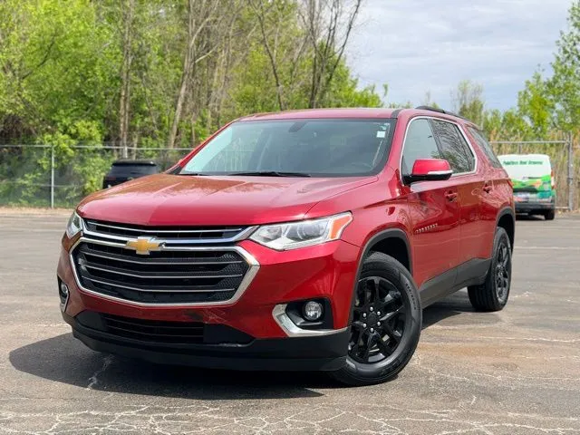 Red 2019 Chevrolet Traverse 3LT for sale in Davison, MI