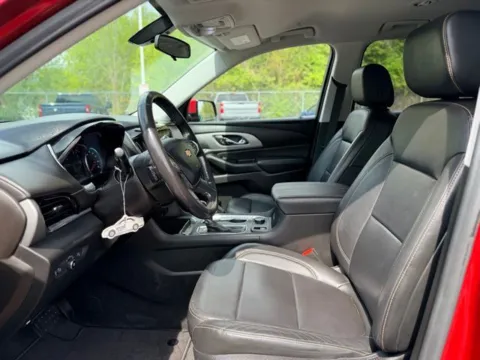 More photos of 2019 Chevrolet Traverse 3LT at Hank Graff Chevrolet Davison, MI