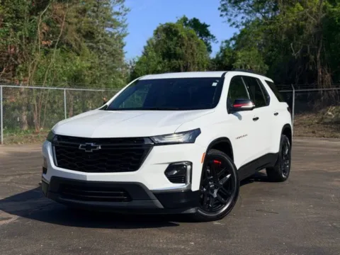 White 2023 Chevrolet Traverse Premier for sale in Davison, MI