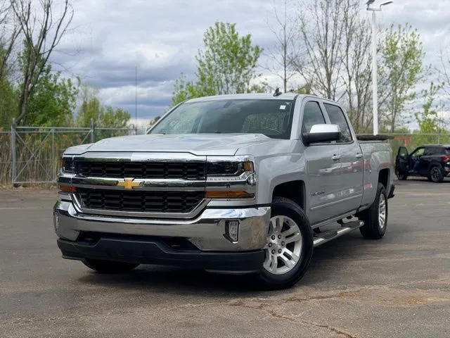 Silver 2018 Chevrolet Silverado 1500 LT for sale in Davison, MI