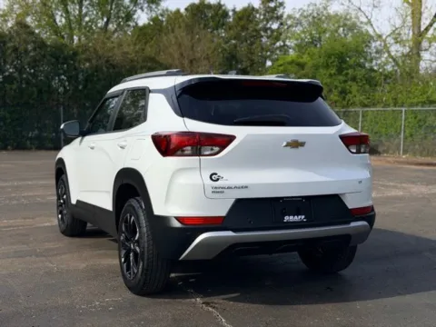 More photos of 2021 Chevrolet TrailBlazer LT at Hank Graff Chevrolet Davison, MI