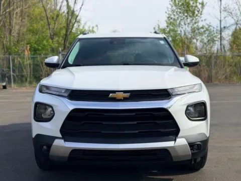 Photos of 2021 Chevrolet TrailBlazer LT for sale in Davison, MI at Hank Graff Chevrolet Davison