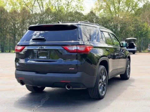 More photos of 2021 Chevrolet Traverse RS at Hank Graff Chevrolet Davison, MI