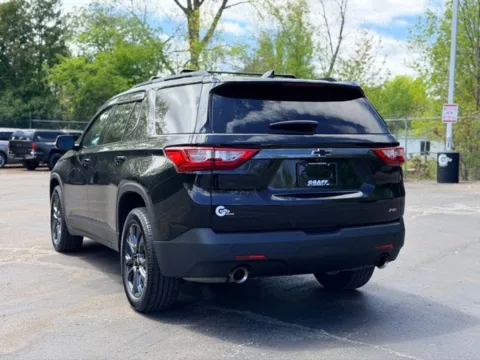 More photos of 2021 Chevrolet Traverse RS at Hank Graff Chevrolet Davison, MI