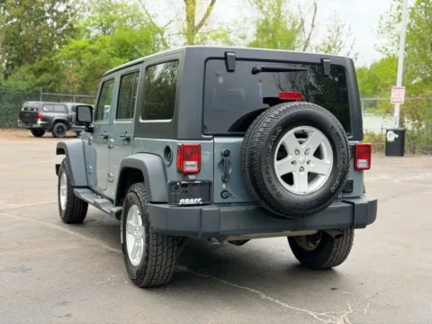 More photos of 2015 Jeep Wrangler Unlimited Sport at Hank Graff Chevrolet Davison, MI